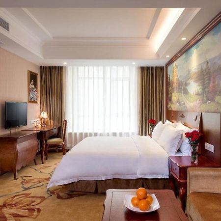 Vienna Hotel Puning South Huancheng Road High-Speed Train Station Exteriér fotografie