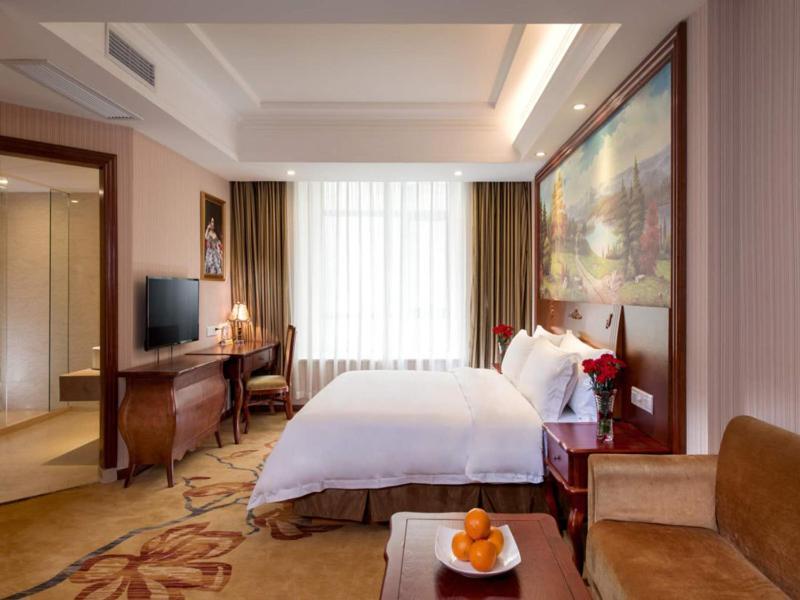 Vienna Hotel Puning South Huancheng Road High-Speed Train Station Exteriér fotografie